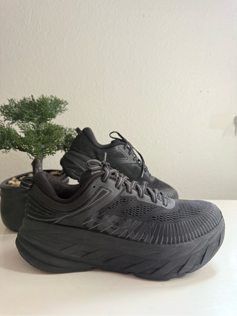 Hoka Bondi 7 Women size 8 D Black Athletic Running Shoes